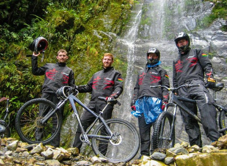 Uyuni & Sajama Tours